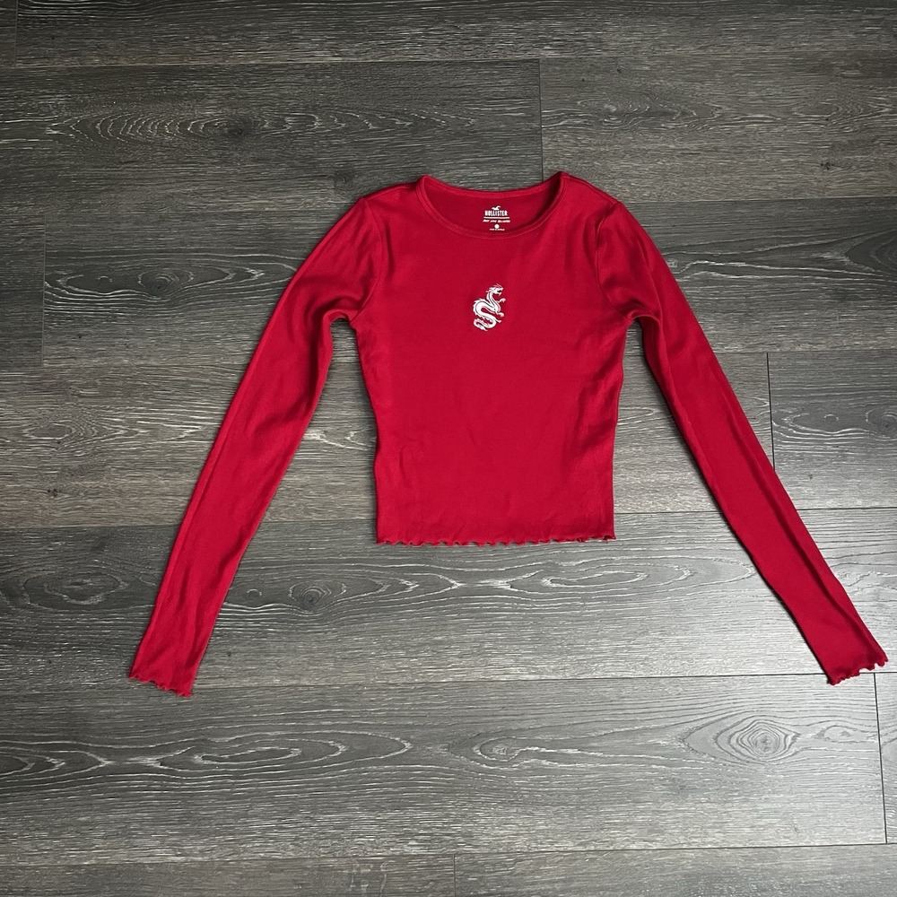 Hollister Y2K Red Dragon Graphic Baby Tee Crop‎ Top Small Retro Streetwear  90s